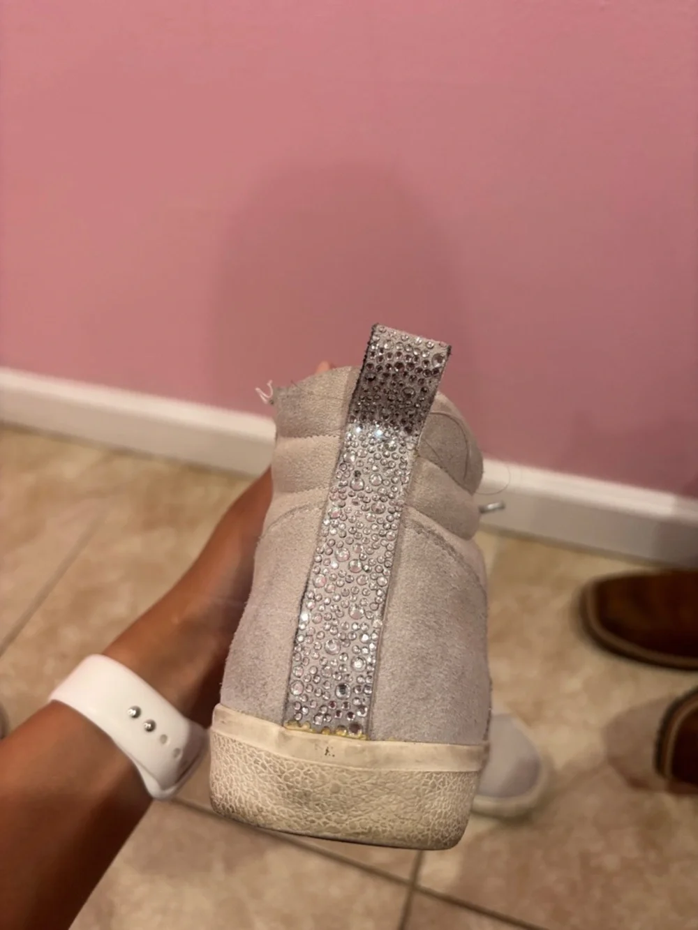 Vintage Havana Women's High-Top Sneakers in Light Gray with Black Star - Picture 5 of 5